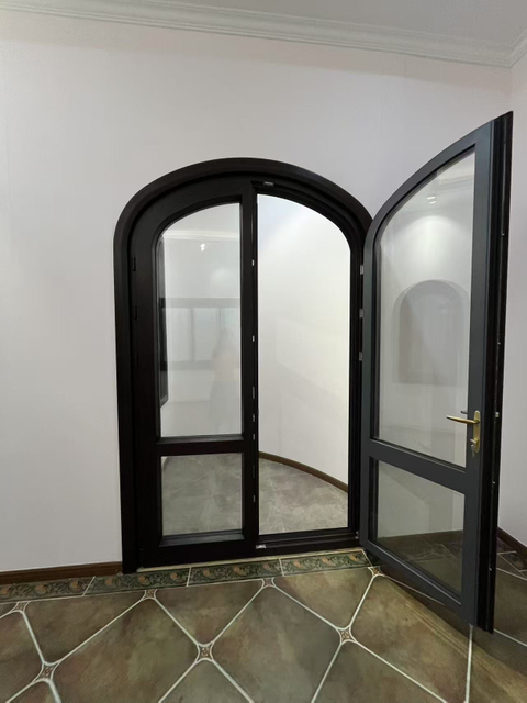 Forest Style Wedding Arch Wooden Frame Outdoor Lawn Crescent Opening Door Indoor Photography Wedding Flower Door
