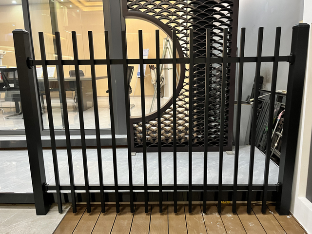 Modern Italian Balcony Railing Designs for House Villa Staircase 