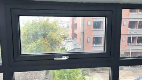 Aluminum Awning Window with Silver Push And Pull Handle 