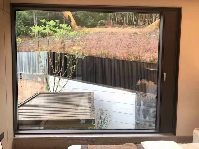Quality Aluminum Thermal Break Casement Window Galaxy 108